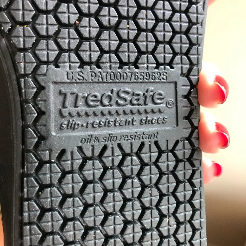 WORK // Non Slip Shoes - Picture 5 of 7